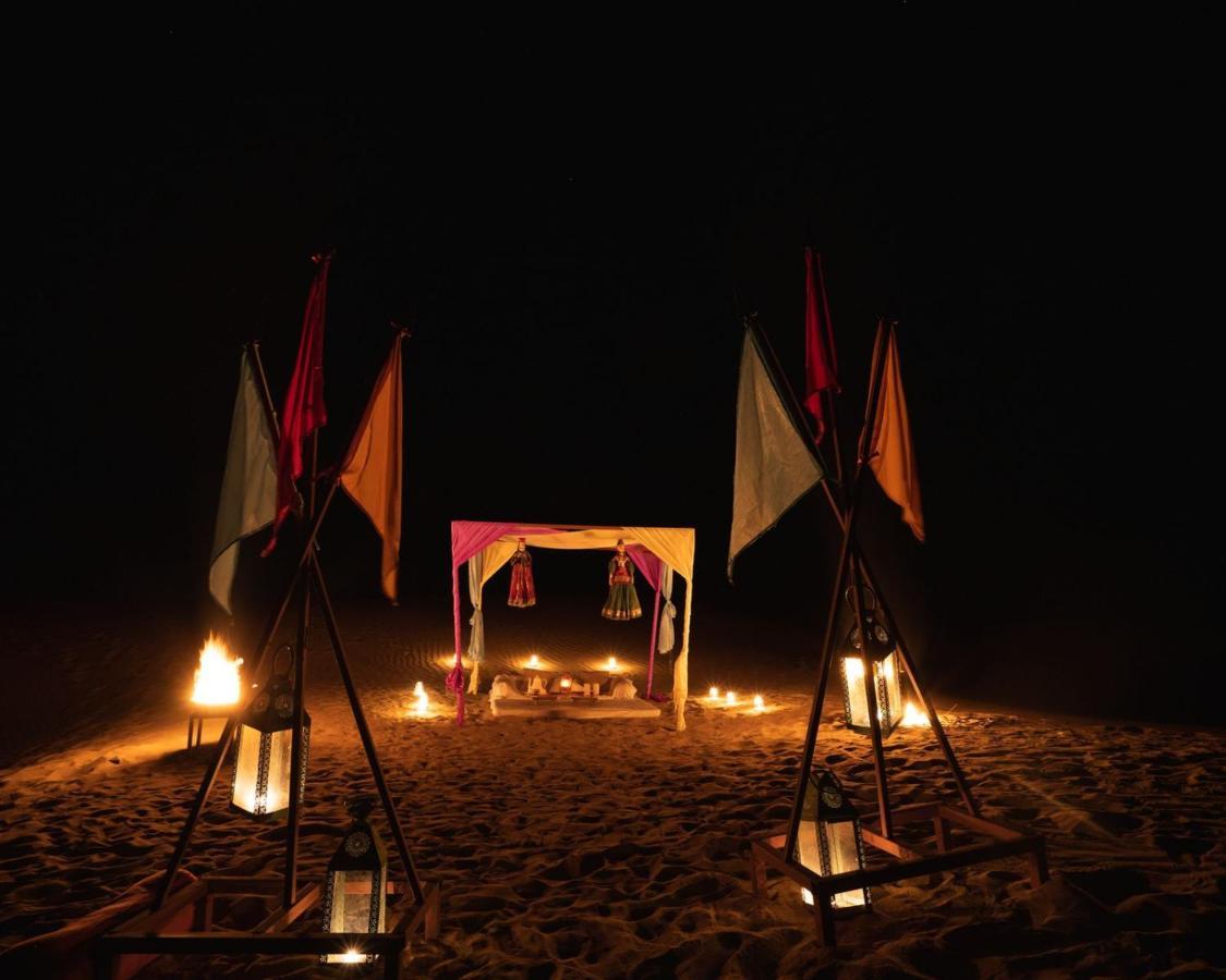 Sunny Desert Camp Kūri Buitenkant foto