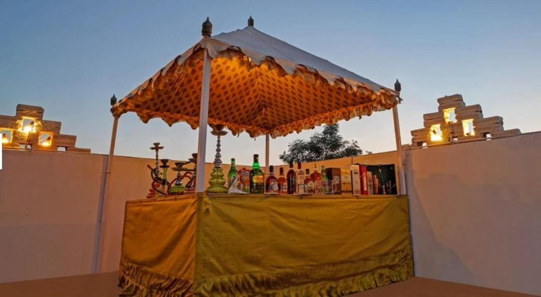 Sunny Desert Camp Kūri Buitenkant foto